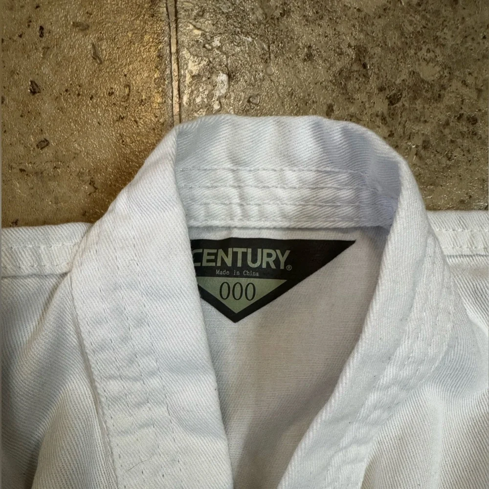 Little Kids White Karate Martial Arts Uniform Size 000